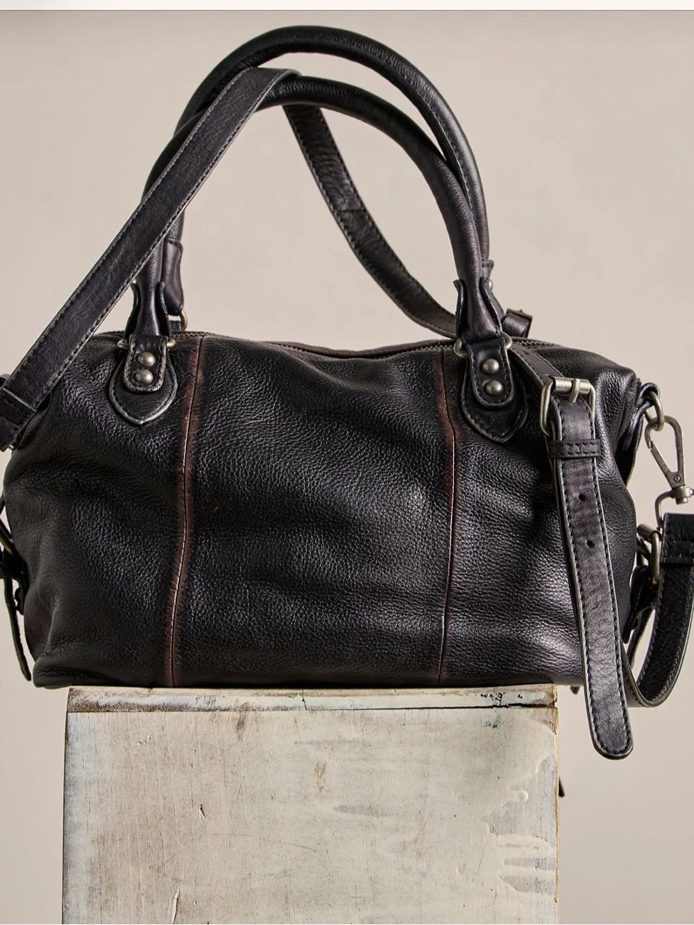 We The Free baby Emerson Bag with Zip Pockets - Picture 4 of 8